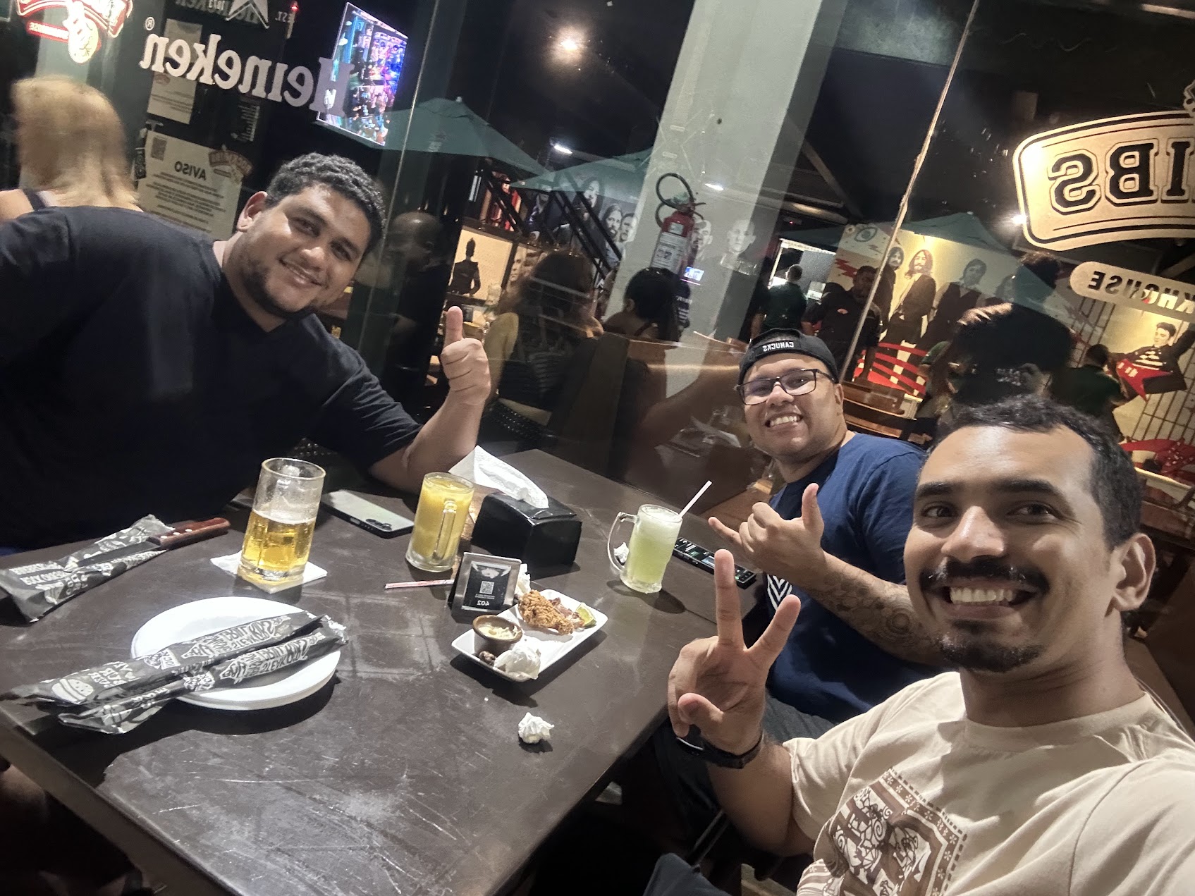 Ronnan com amigos