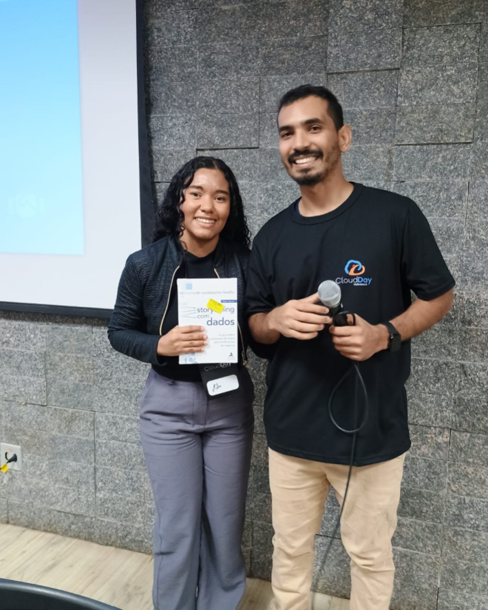 CloudDay, doação do livro Storytelling com Dados