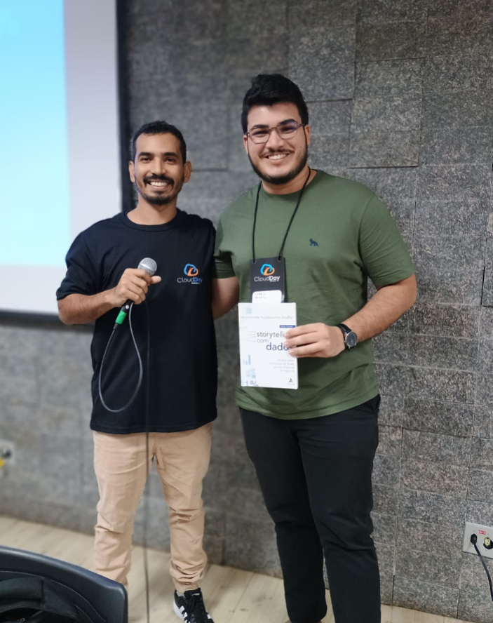 CloudDay, doação do livro Storytelling com Dados